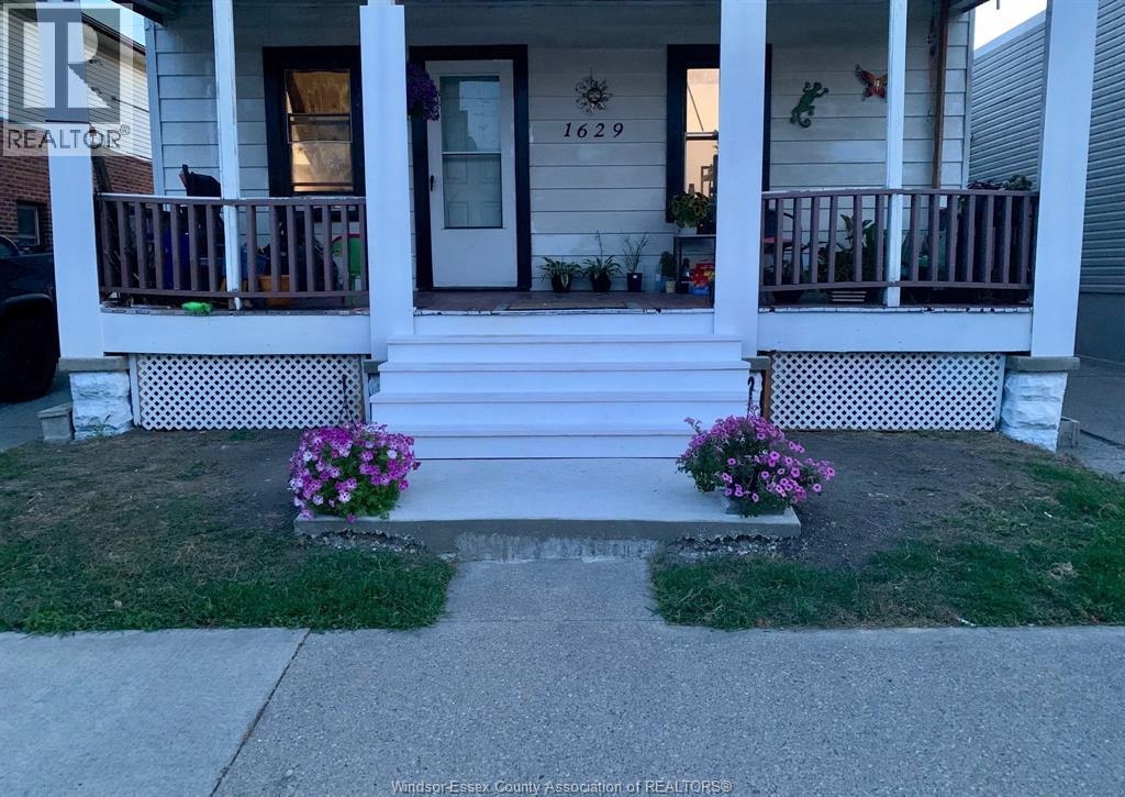 1629-31 Drouillard Road, Windsor — photograph 2