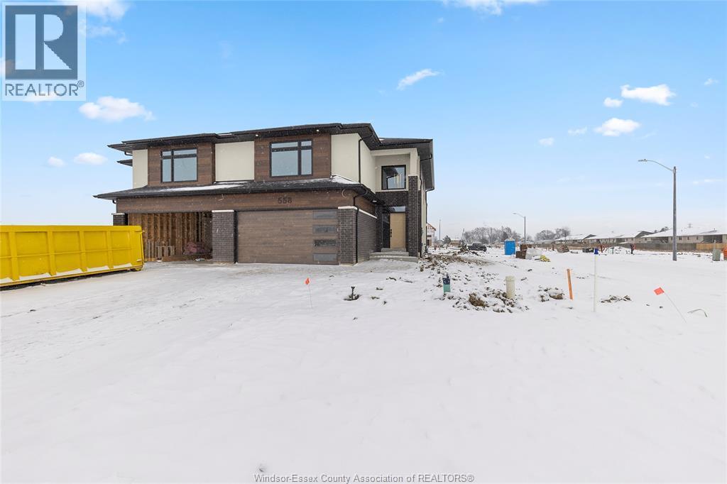 338 Marla, Lakeshore — photograph 2