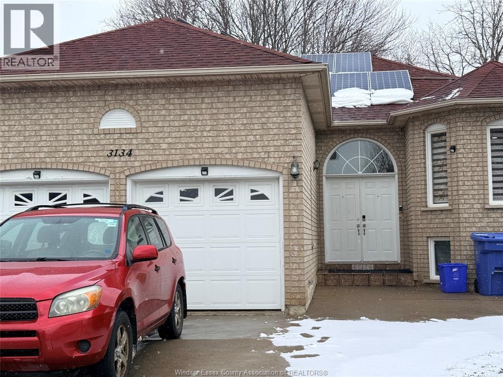 3134 Fletcher Crescent #MAIN FLOOR, Windsor — primary photograph