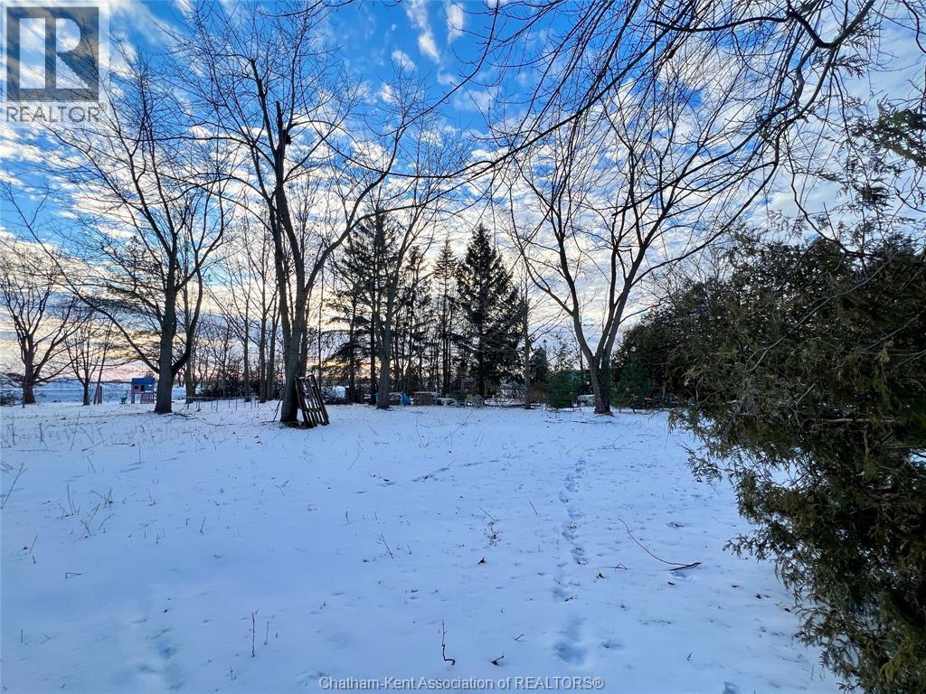 106 Erie Street, Ridgetown — photograph 2