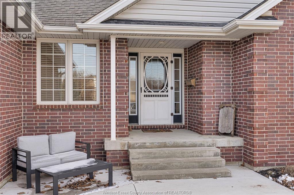 132 Prince Albert Street, Kingsville — photograph 3