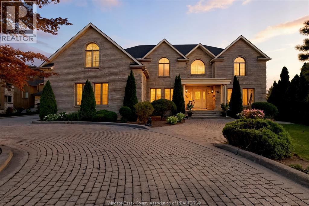Single Family — 492 Old Tecumseh, Lakeshore, Ontario