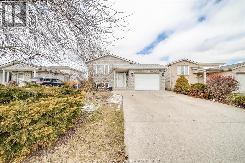 3494 Caribou Crescent, Windsor — photograph 2