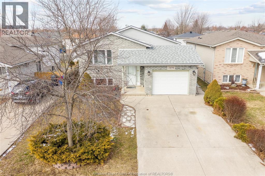 3494 Caribou Crescent, Windsor — primary photograph