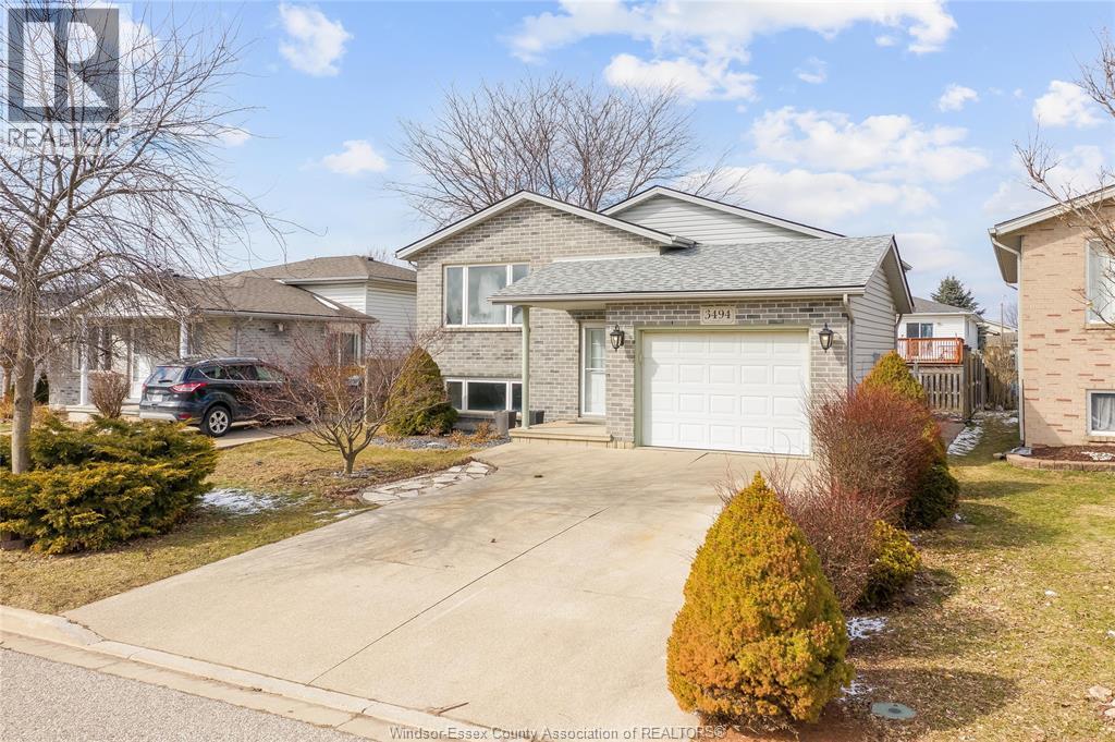 3494 Caribou Crescent, Windsor — photograph 3