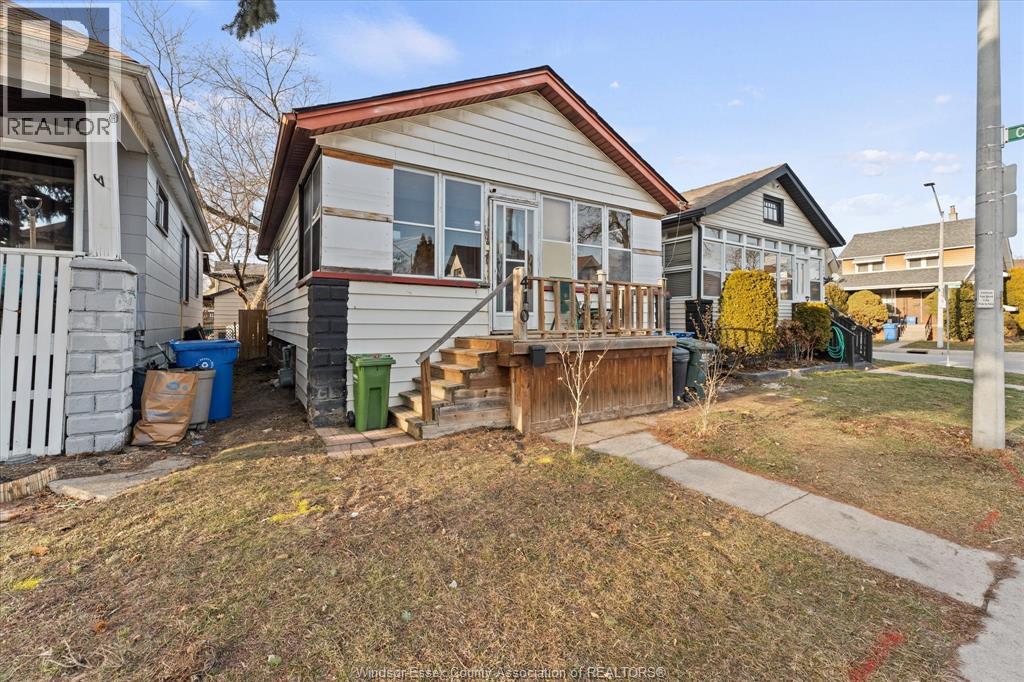 410 Caroline, Windsor — photograph 3