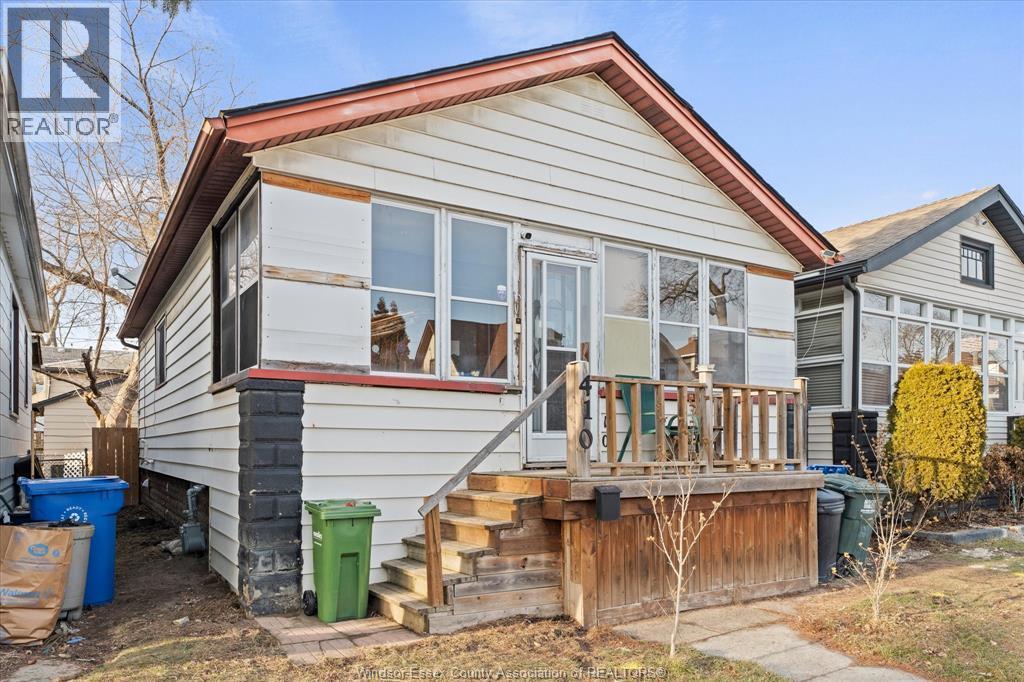 410 Caroline, Windsor — photograph 2
