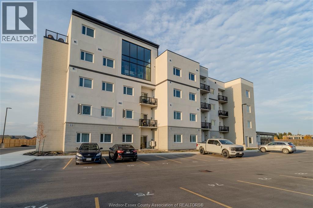 1900 6th Concession #402, LaSalle — photograph 3