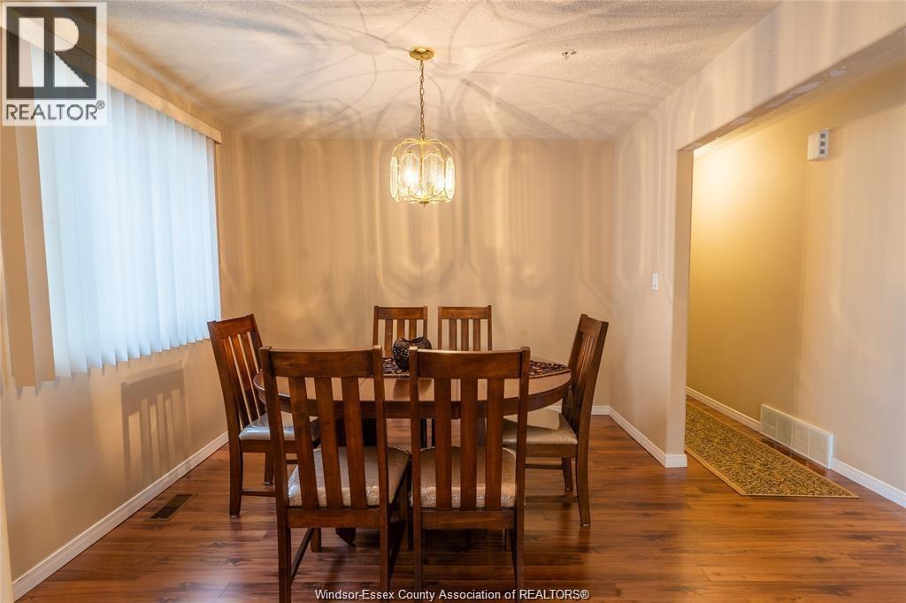 4012 Acorn #UPPER, Windsor — photograph 3