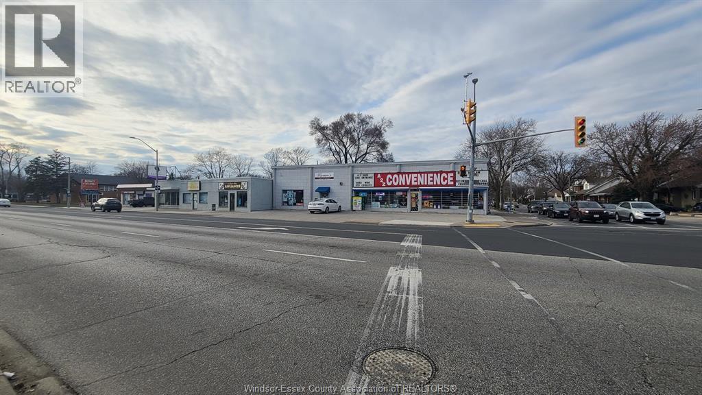 4650 Tecumseh Road, Windsor — primary photograph