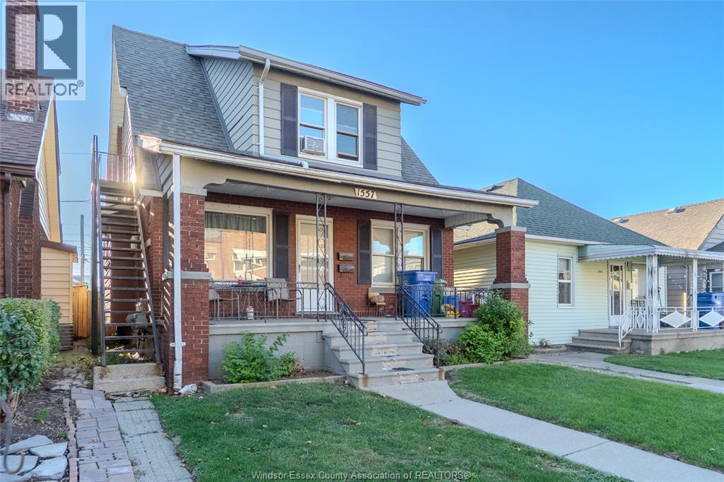 1557 Goyeau Street, Windsor — photograph 2