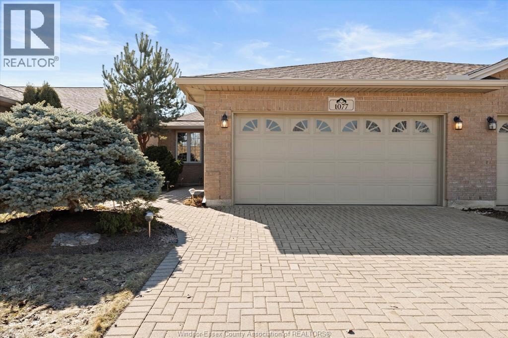 1077 Hacienda Way, Windsor — primary photograph