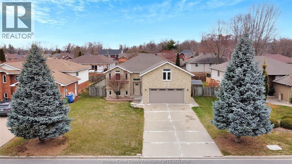 Single Family — 569 Sacred Heart, LaSalle, Ontario