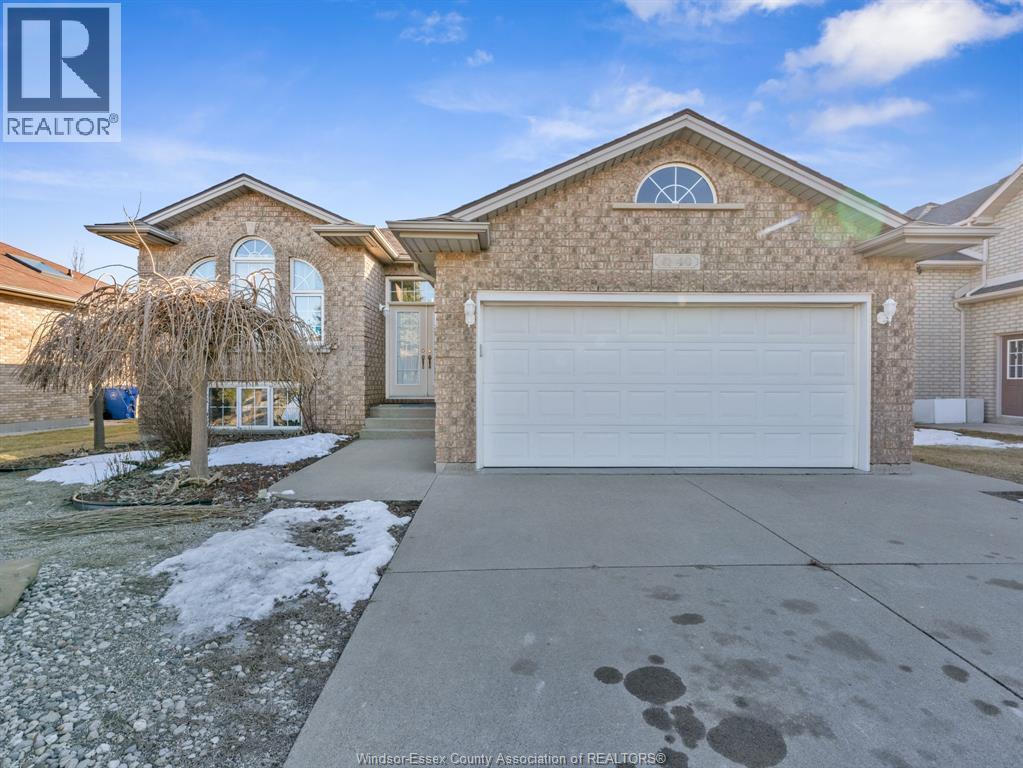 Single Family — 40 Sandy Lake Drive, Leamington, Ontario