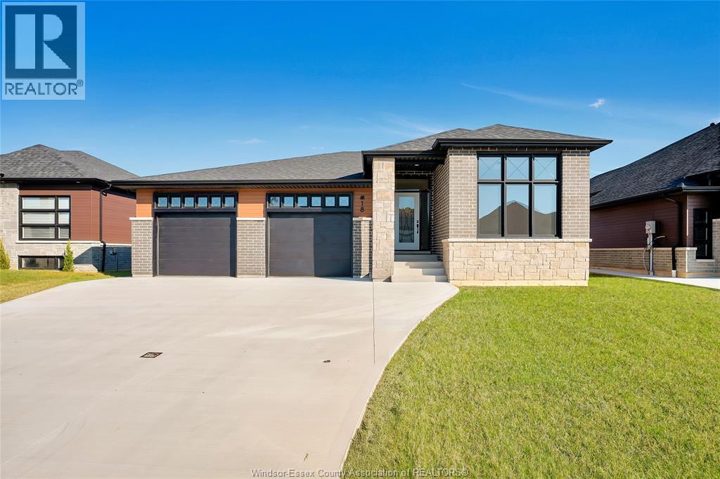 Single Family — 18 Woodland Street, Kingsville, Ontario