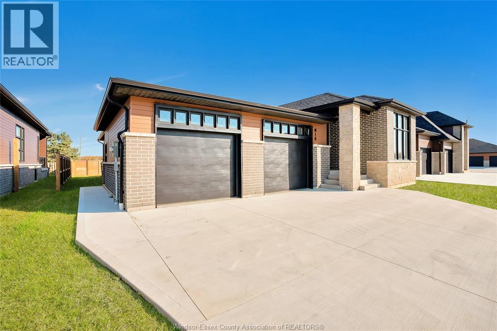 18 Woodland Street, Kingsville — photograph 2