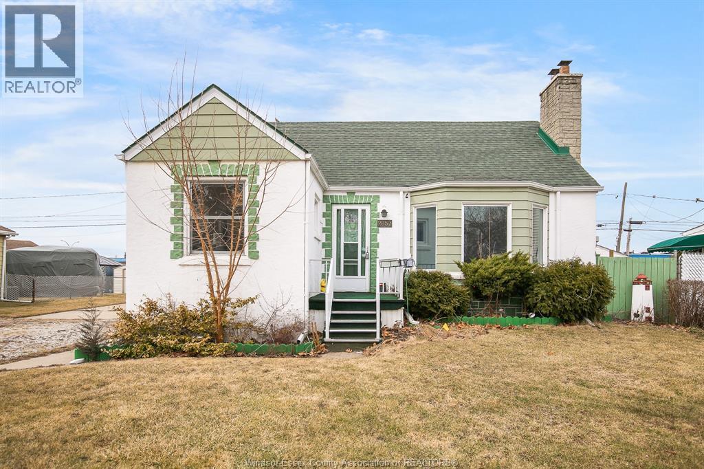 2653 Alexis Street, Windsor — primary photograph