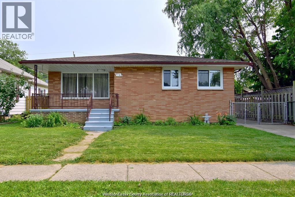 4769 Seminole #LOWER, Windsor — primary photograph