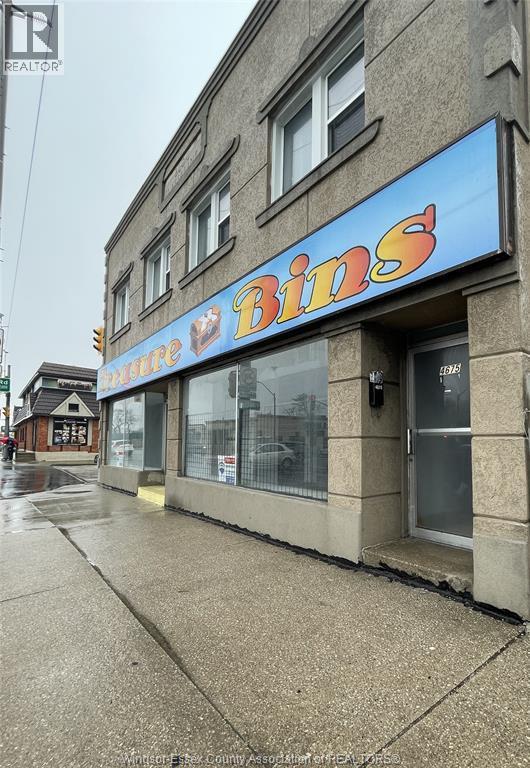 4681 Tecumseh Road, Windsor — primary photograph