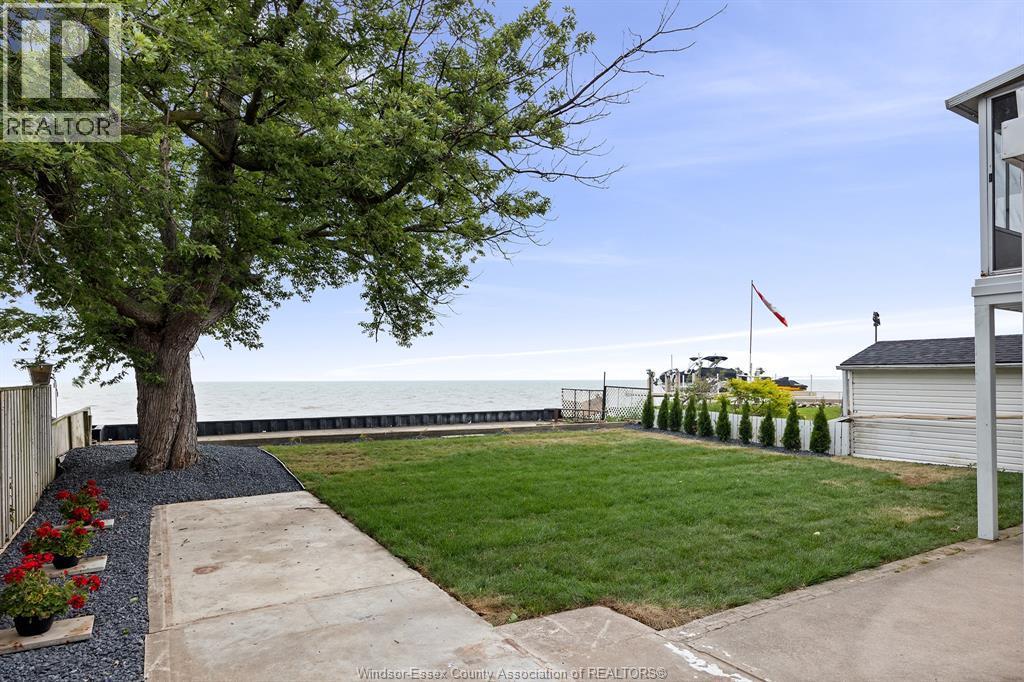 1294 Shoreline Avenue #UPPER, Lakeshore — photograph 2