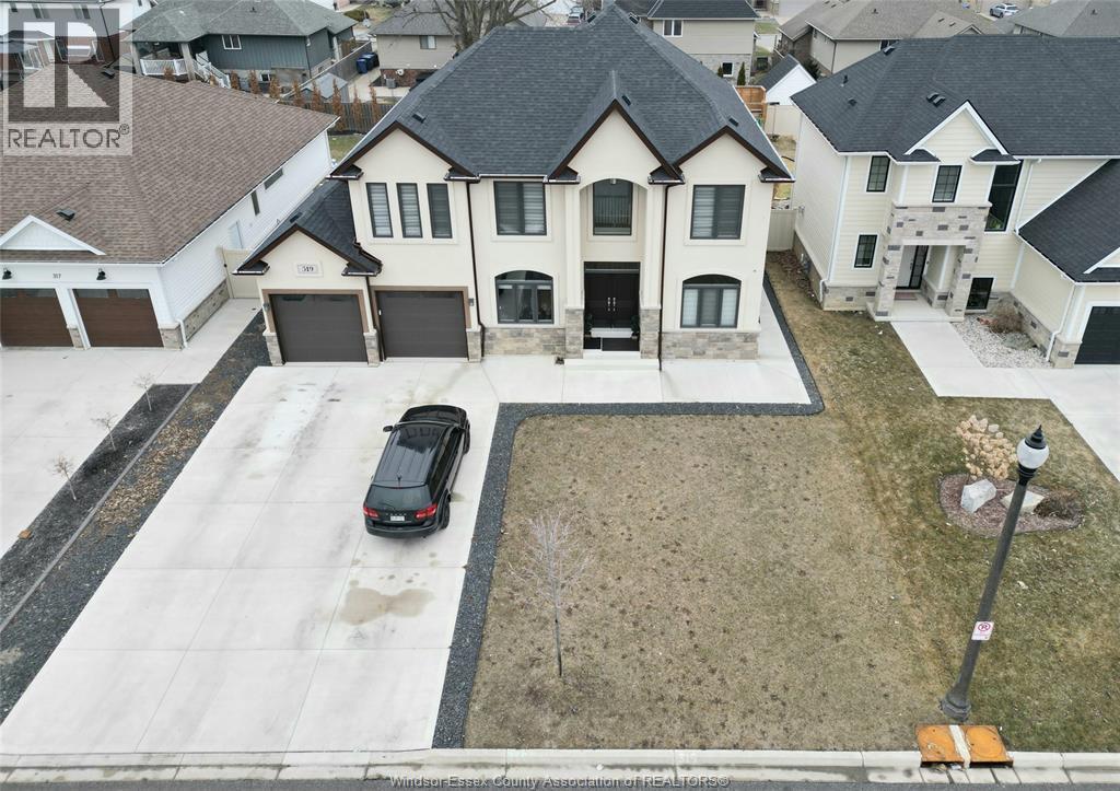 319 Christine Avenue, Belle River — photograph 2