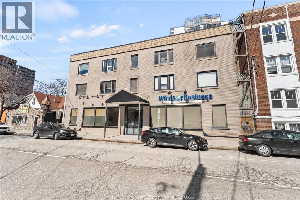Multi-family — 552-554 Pitt Street, Windsor, Ontario