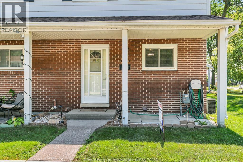 2994 Meadowbrook Lane #2, Windsor — photograph 3
