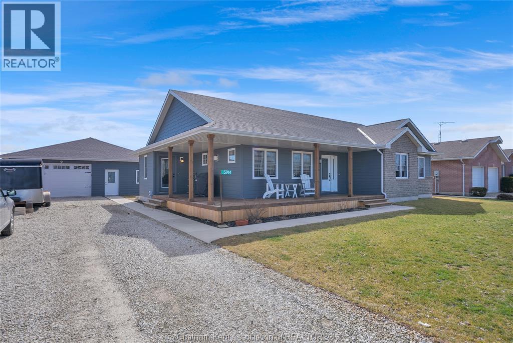 Single Family — 5744 Middle Line, Merlin, Ontario