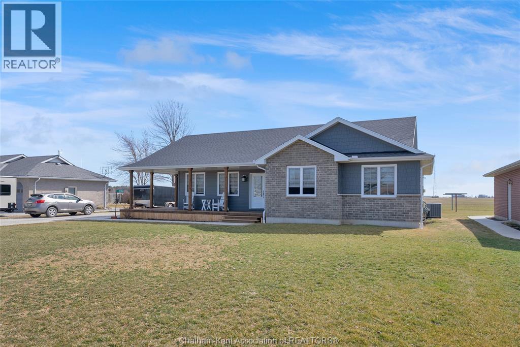 5744 Middle Line, Merlin — photograph 2