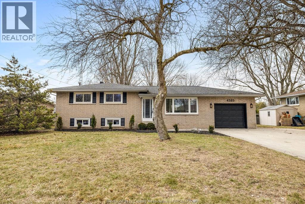 Single Family — 4385 Huron Church Line Road, LaSalle, Ontario