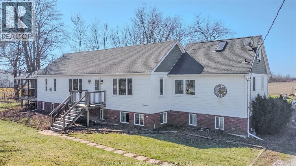 5285 Manning Road, Tecumseh — photograph 2