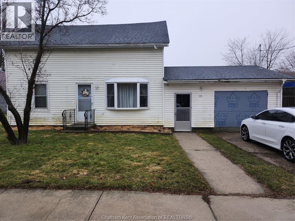 Single Family — 15 Alice Street, Thamesville, Ontario