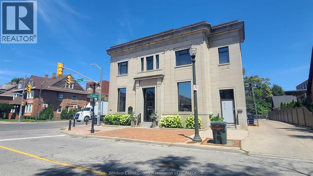 606 Devonshire, Windsor — primary photograph