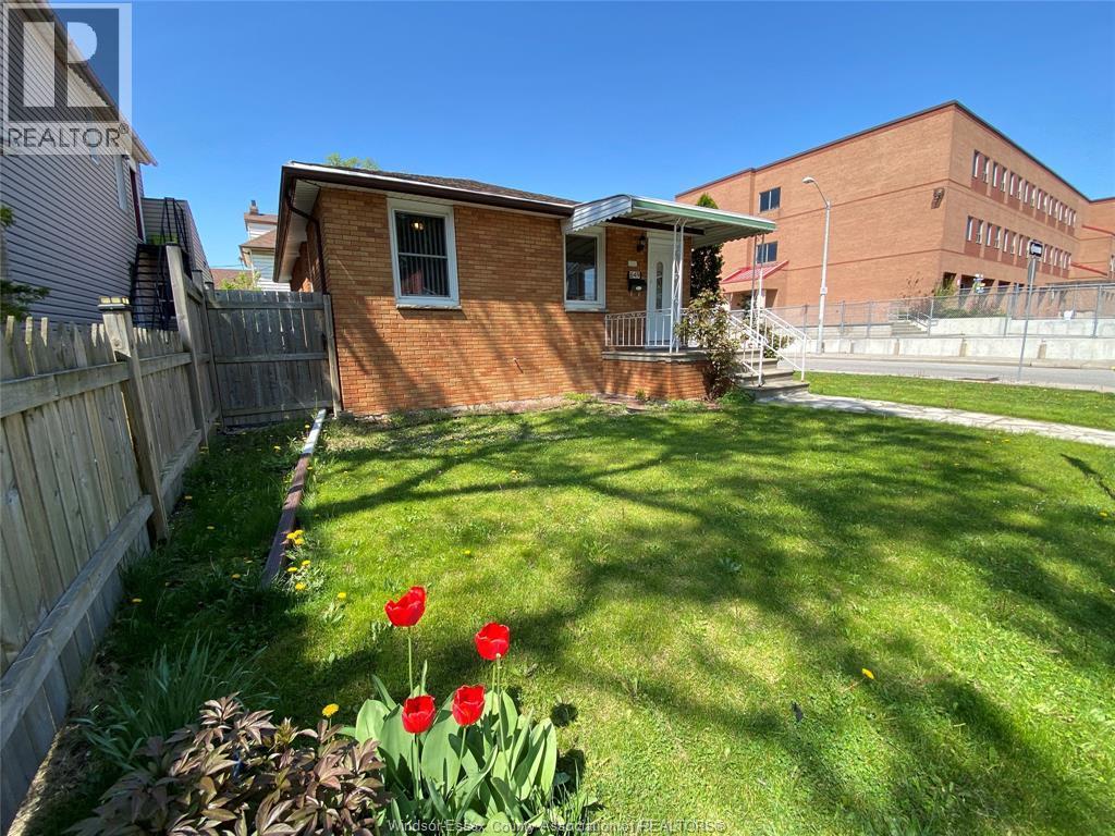 849 Dougall Avenue #LOWER, Windsor — primary photograph