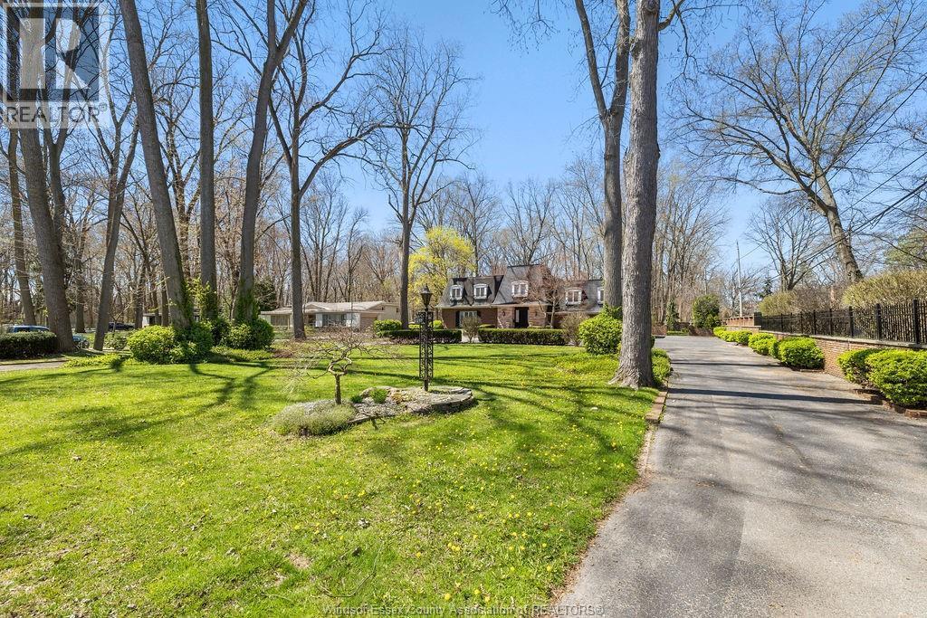 Single Family — 1255 Tanglewood Court, LaSalle, Ontario