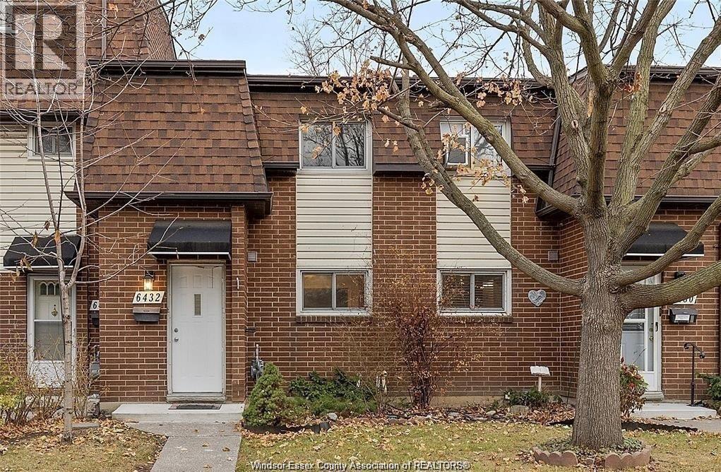 6432 Thornberry Crescent #422, Windsor — primary photograph