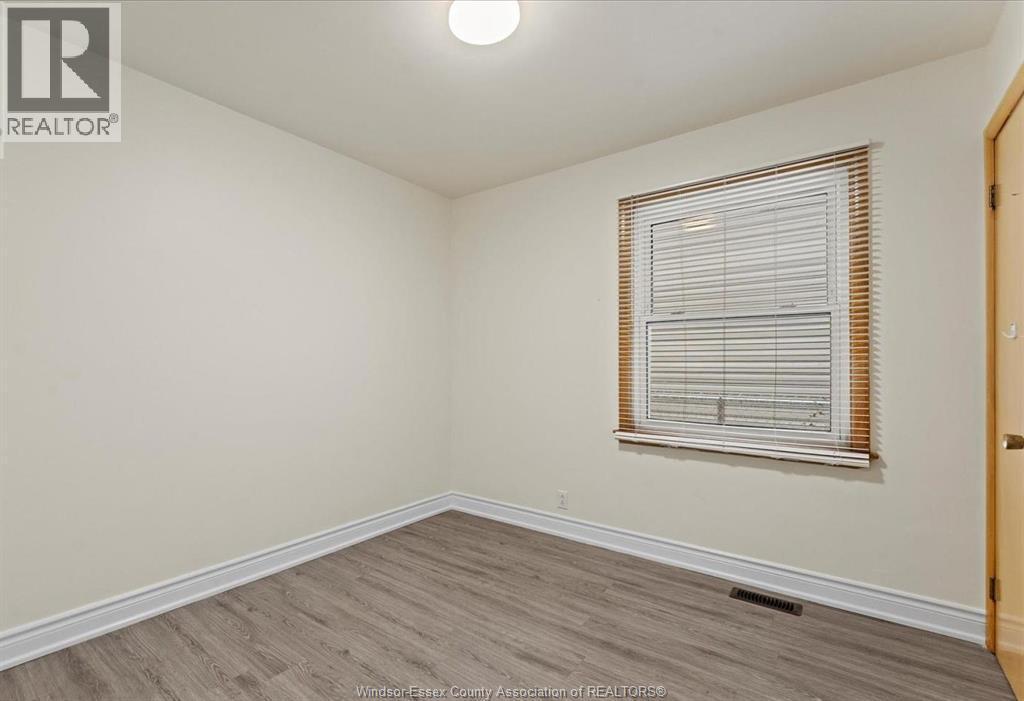 732 Church #UPPER, Windsor — photograph 3