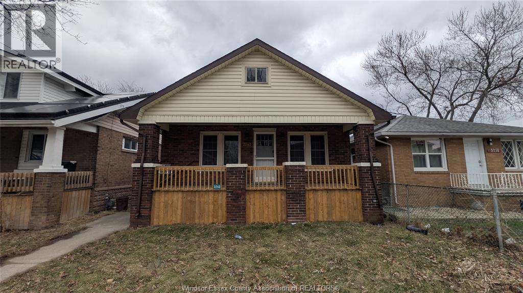 3243 Millen Street #UPPER, Windsor — primary photograph