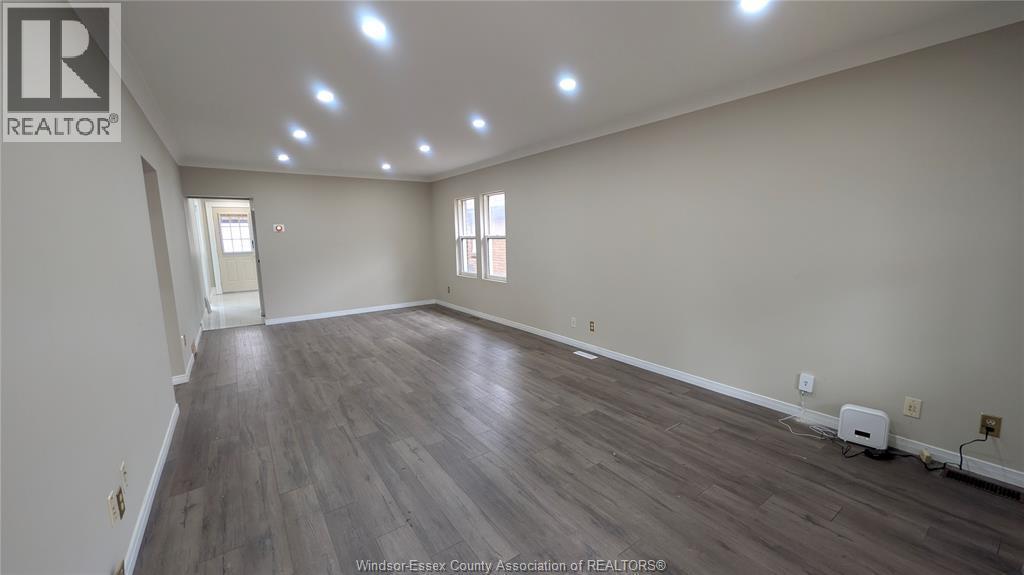 3243 Millen Street #UPPER, Windsor — photograph 2