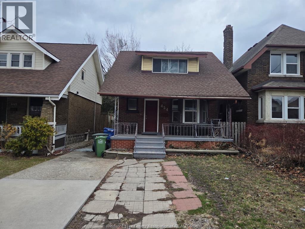 454 Rankin Avenue, Windsor — primary photograph