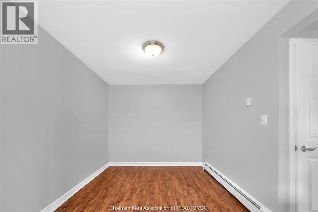 40 Beechwood Crescent #1, Chatham — photograph 2