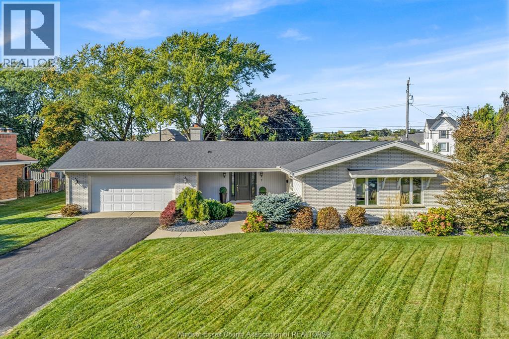 Single Family — 7 Longbeach Drive, Leamington, Ontario