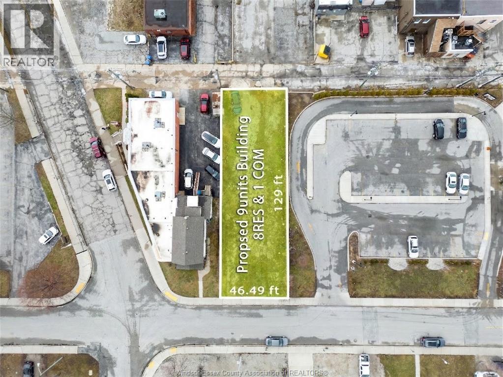 667 Windsor Avenue, Windsor — primary photograph