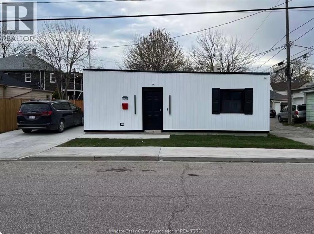 1240 Cataraqui Street, Windsor — primary photograph