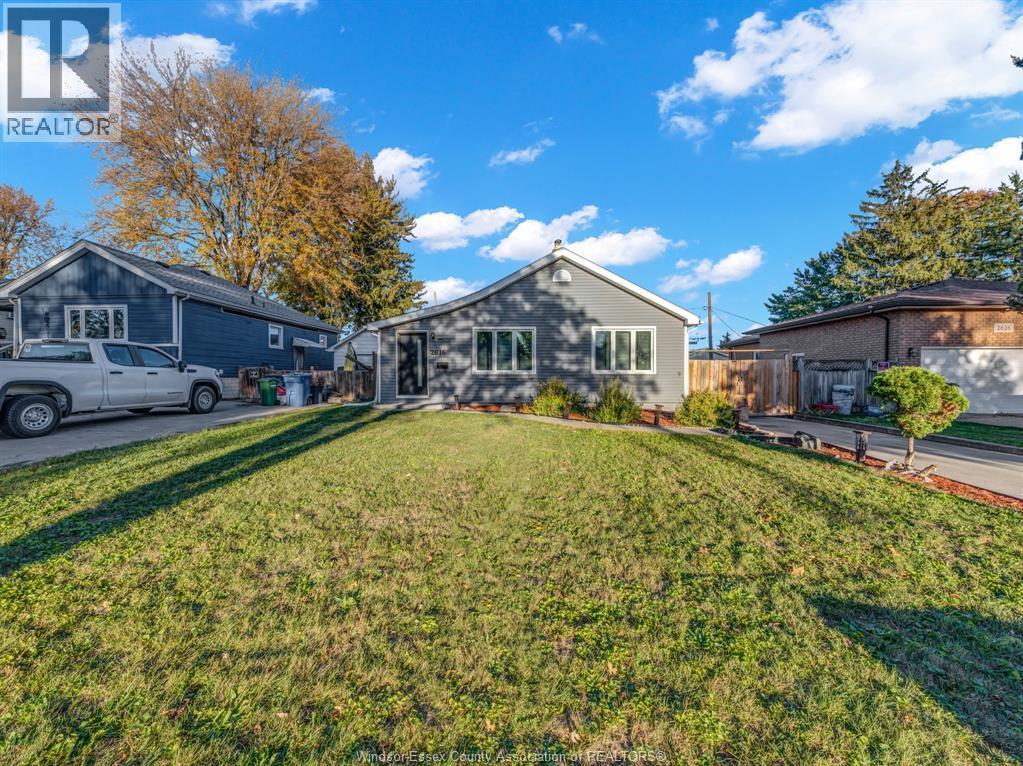 2616 Tourangeau Road, Windsor — photograph 2