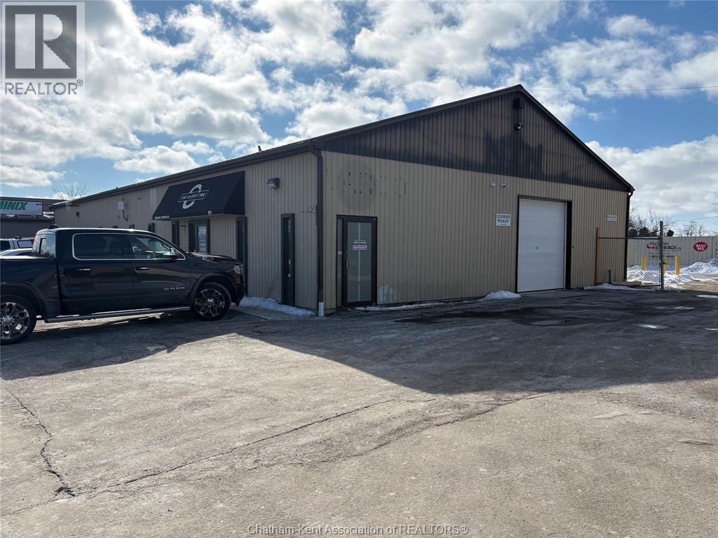 Industrial — 876 Richmond Street, Chatham, Ontario