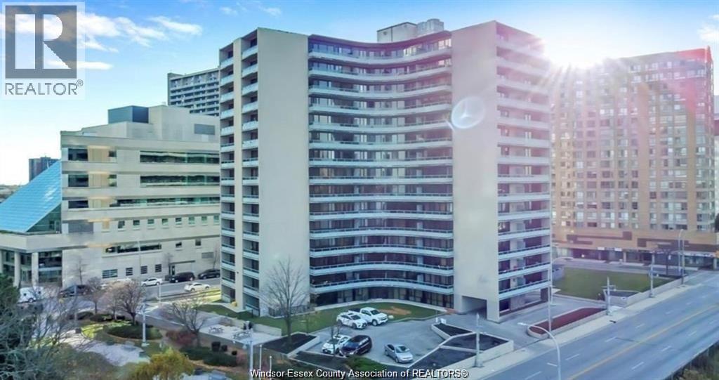 111 Riverside Drive #507, Windsor — primary photograph