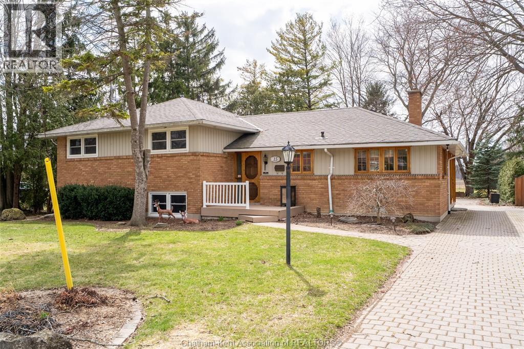 Single Family — 15 Detroit Drive, Chatham, Ontario