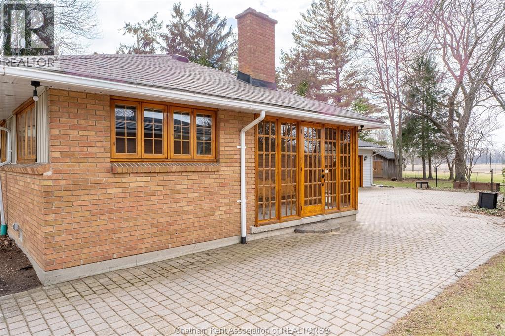 15 Detroit Drive, Chatham — photograph 3