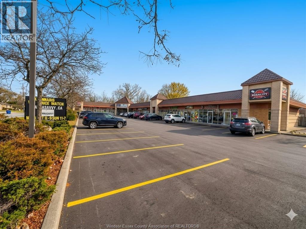 3395 Howard Avenue #12, Windsor — primary photograph